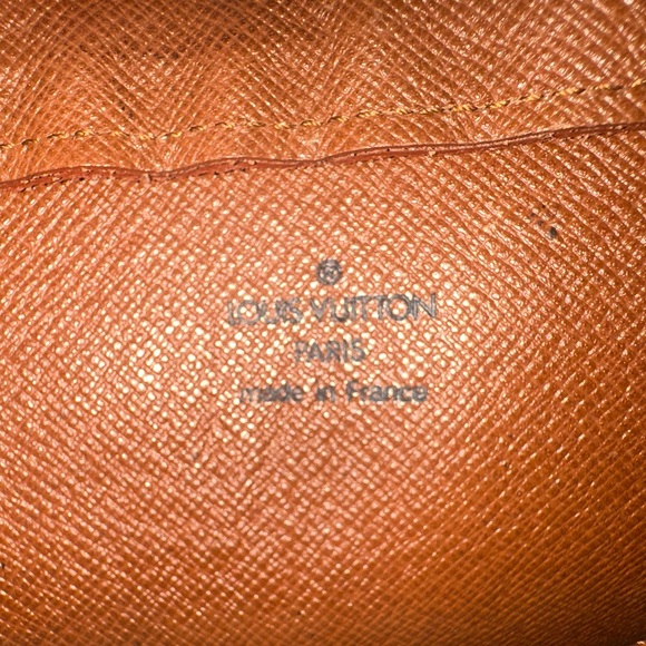 Louis Vuitton Orsay wristlet/clutch - Picture 7 of 8